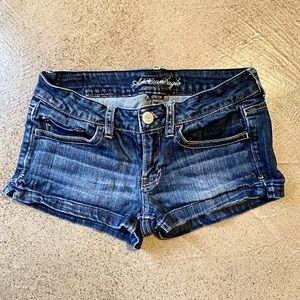 American Eagle Women's Jean Shorts. Size 4.